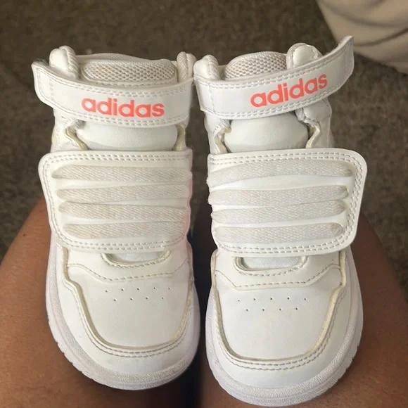 Little girls Adidas..size 7…colors white/pink/baby blue - Picture 3 of 3